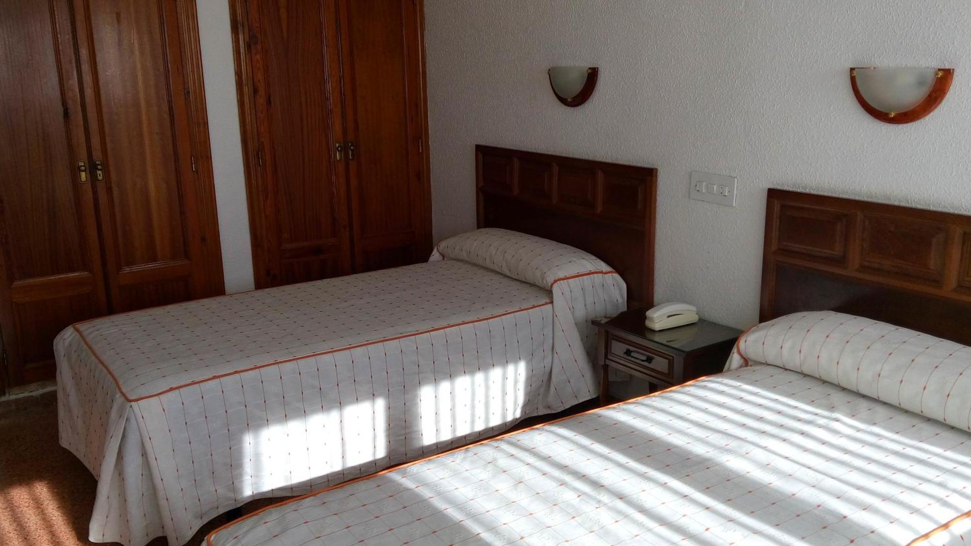 Hotel-Motel Sol II Requena Ruang foto